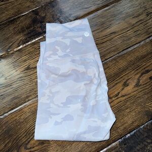 Lulu leggings camo print